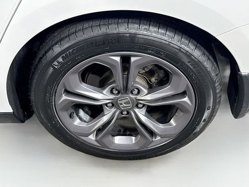 Used 2023 Honda Accord EX image 9