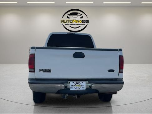 Used 2004 Ford F350 Lariat AWD/4WD image 6