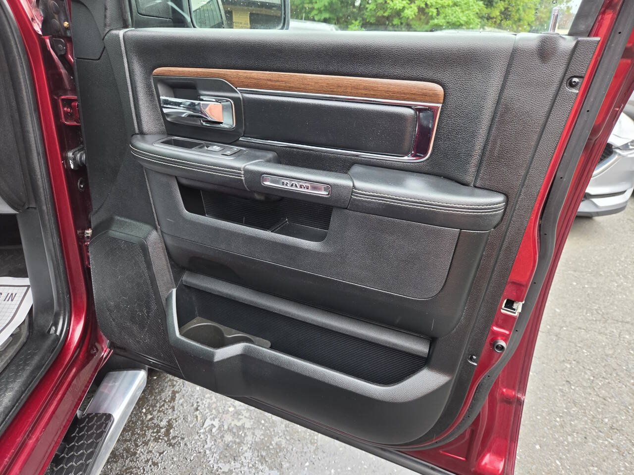 Used 2017 RAM 1500 Laramie w/ Convenience Group AWD/4WD image 48