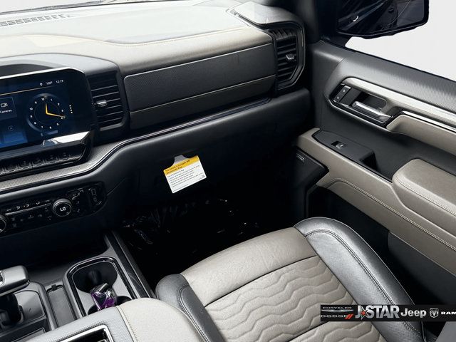 Used 2022 Chevrolet Silverado 1500 ZR2 w/ Technology Package AWD/4WD image 17