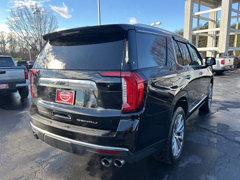 Used 2021 GMC Yukon Denali w/ Denali Premium Package image 5