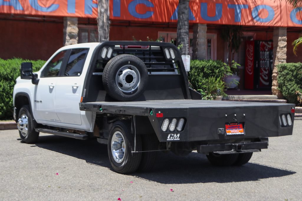 Used 2024 Chevrolet Silverado 3500 LT w/ Convenience Package AWD/4WD image 6