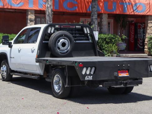 Used 2024 Chevrolet Silverado 3500 LT w/ Convenience Package AWD/4WD image 6
