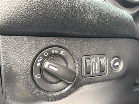 Used 2019 Dodge Challenger SRT Hellcat image 33