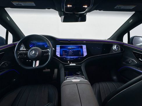 Used 2022 Mercedes-Benz EQS 580 4MATIC Sedan image 22