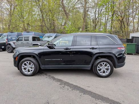 Used 2022 Jeep Grand Cherokee Limited AWD/4WD image 9