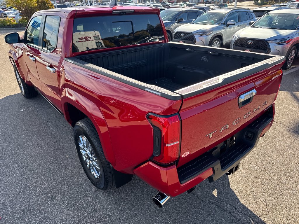 Used 2024 Toyota Tacoma Limited AWD/4WD image 5