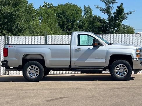 Used 2016 Chevrolet Silverado 3500 LT w/ LT Convenience Package AWD/4WD image 3