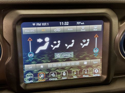 Used 2023 Jeep Wrangler Unlimited Rubicon 4xe w/ Cold Weather Group AWD/4WD image 24
