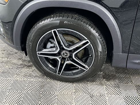 Certified 2026 Mercedes-Benz GLB 250 4MATIC image 27