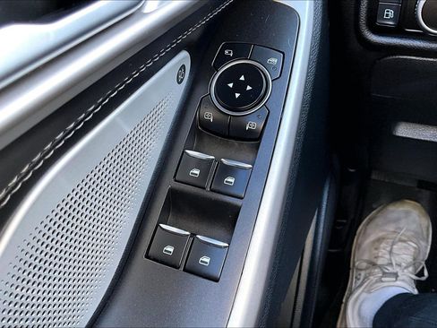 Used 2023 Ford Explorer Limited w/ Hybrid Equipment Group 310A image 35