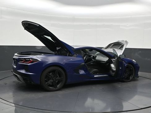 Used 2026 Chevrolet Corvette Stingray Coupe w/ 1LT RWD image 33