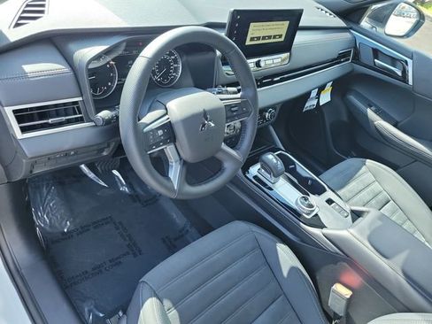 New 2026 Mitsubishi Outlander SE FWD image 20