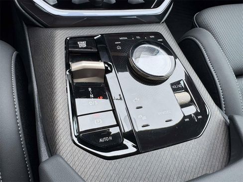 Certified 2025 BMW X3 xDrive30i w/ Premium Package image 13