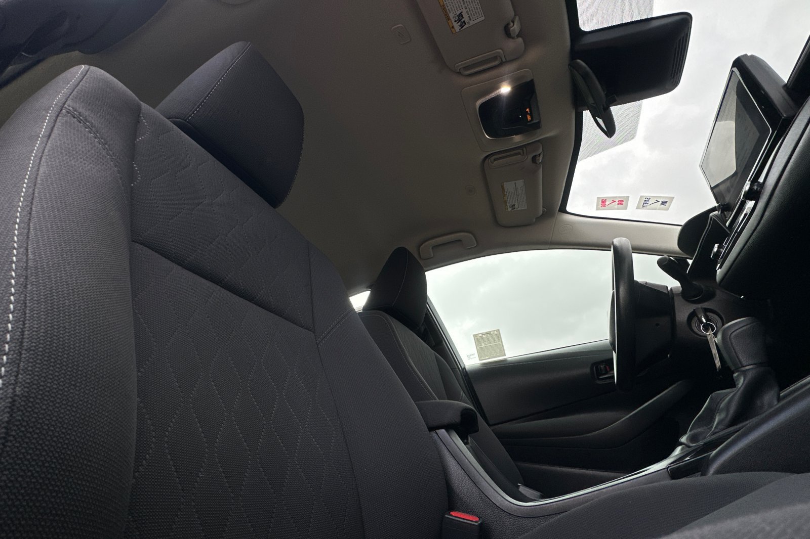Used 2025 Toyota Corolla LE FWD image 20