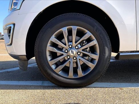 Used 2021 Ford Expedition Limited w/ Cargo Package image 8