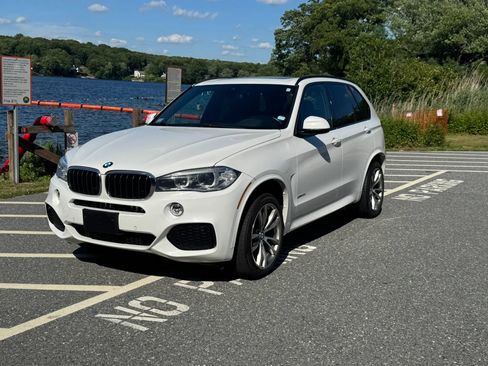 Used 2018 BMW X5 xDrive35i AWD/4WD image 1