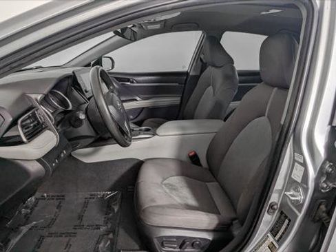Used 2022 Toyota Camry LE FWD image 14