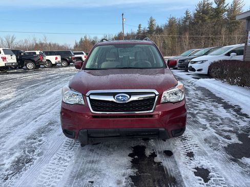 Used 2015 Subaru Forester 2.5i Premium w/ All-Weather Package image 3