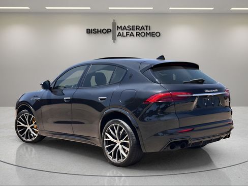 Used 2023 Maserati Grecale Modena AWD/4WD image 3