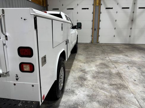 Used 2015 Chevrolet Silverado 3500 LT w/ LT Fleet Convenience Package AWD/4WD image 10
