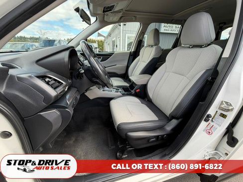 Used 2020 Subaru Forester Premium AWD/4WD image 16