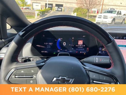 Used 2024 Chevrolet Equinox EV RS FWD image 15