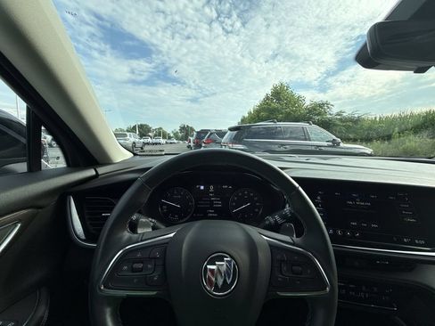Certified 2023 Buick Envision Avenir FWD image 17