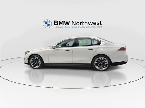 New 2026 BMW i5 eDrive40 image 11