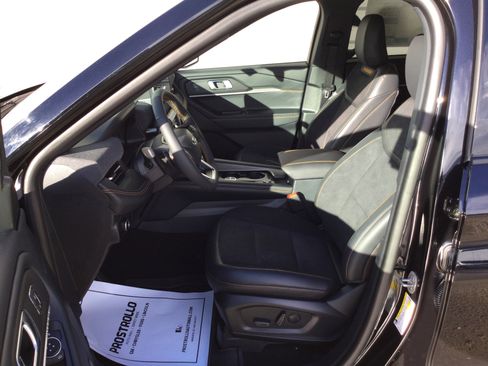 New 2026 Ford Explorer Tremor w/ Tremor Convenience Package image 7