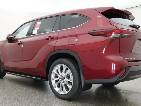 New 2026 Toyota Highlander Limited AWD/4WD image 60