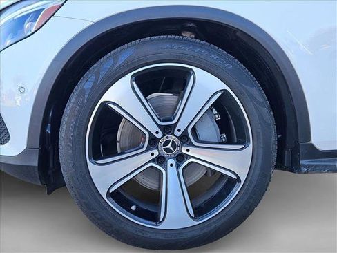 Used 2018 Mercedes-Benz GLC 300 4MATIC Coupe image 24