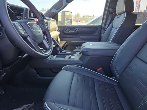 New 2026 GMC Sierra 2500 AT4X w/ LPO, Black Badging Package image 5
