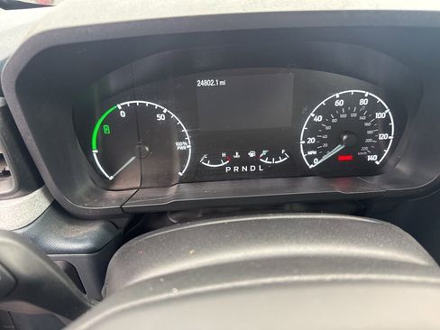 Used 2024 Ford Maverick XLT image 10