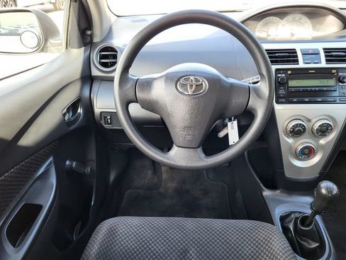 Used 2007 Toyota Yaris Sedan w/ Convenience Pkg FWD image 24
