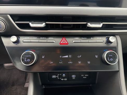 Used 2025 Hyundai Sonata SEL FWD image 30