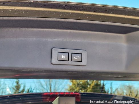 Certified 2025 Subaru Ascent Bronze Edition image 30