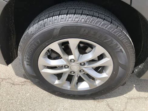 Used 2019 Hyundai Santa Fe SEL FWD image 24