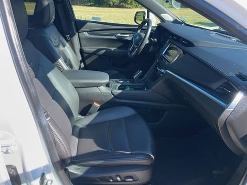 Certified 2023 Cadillac XT5 Premium Luxury w/ LPO, Floor Liner Package image 34
