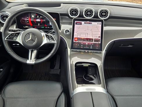 Used 2023 Mercedes-Benz GLC 300 4MATIC image 35