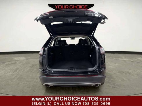 Used 2018 Ford Edge Titanium w/ Equipment Group 301A AWD/4WD image 5
