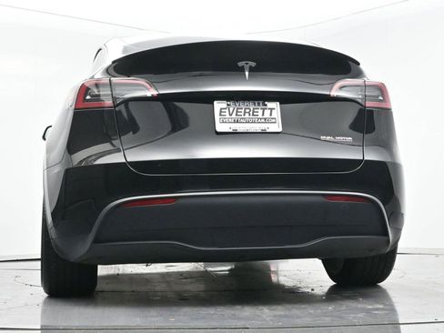 Used 2024 Tesla Model Y Performance image 40