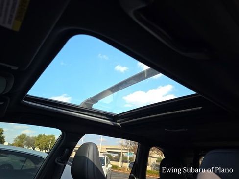 Used 2025 Subaru Forester Limited image 9