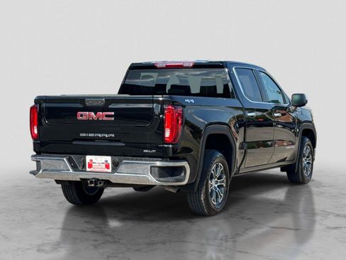 Used 2025 GMC Sierra 1500 SLT AWD/4WD image 5