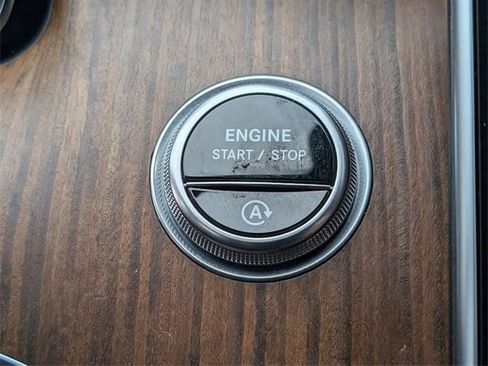 Used 2022 Mercedes-Benz C 300 Sedan image 20