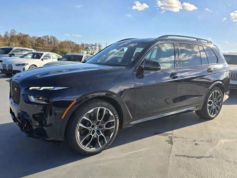 New 2026 BMW X7 M60i w/ Executive Package image 31