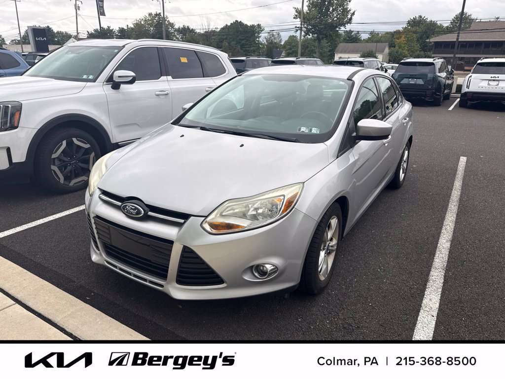 Used 2012 Ford Focus SE FWD image 4