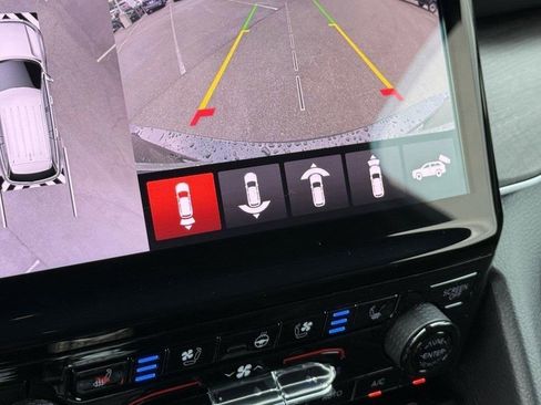 New 2025 Jeep Grand Cherokee L Limited w/ Luxury Tech Group II image 23