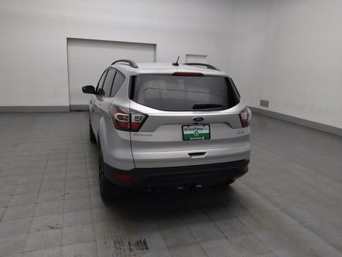 Used 2017 Ford Escape SE w/ SE Sport Appearance Package image 6