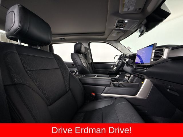 Used 2024 Toyota Tundra Limited AWD/4WD image 25
